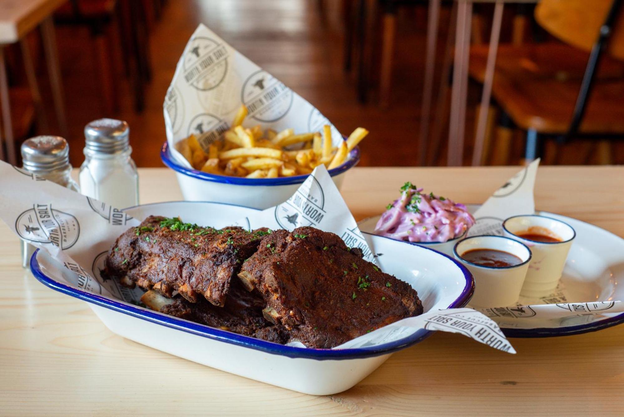 Hampton Hotel & Restaurant Ландриндод Уелс Екстериор снимка
