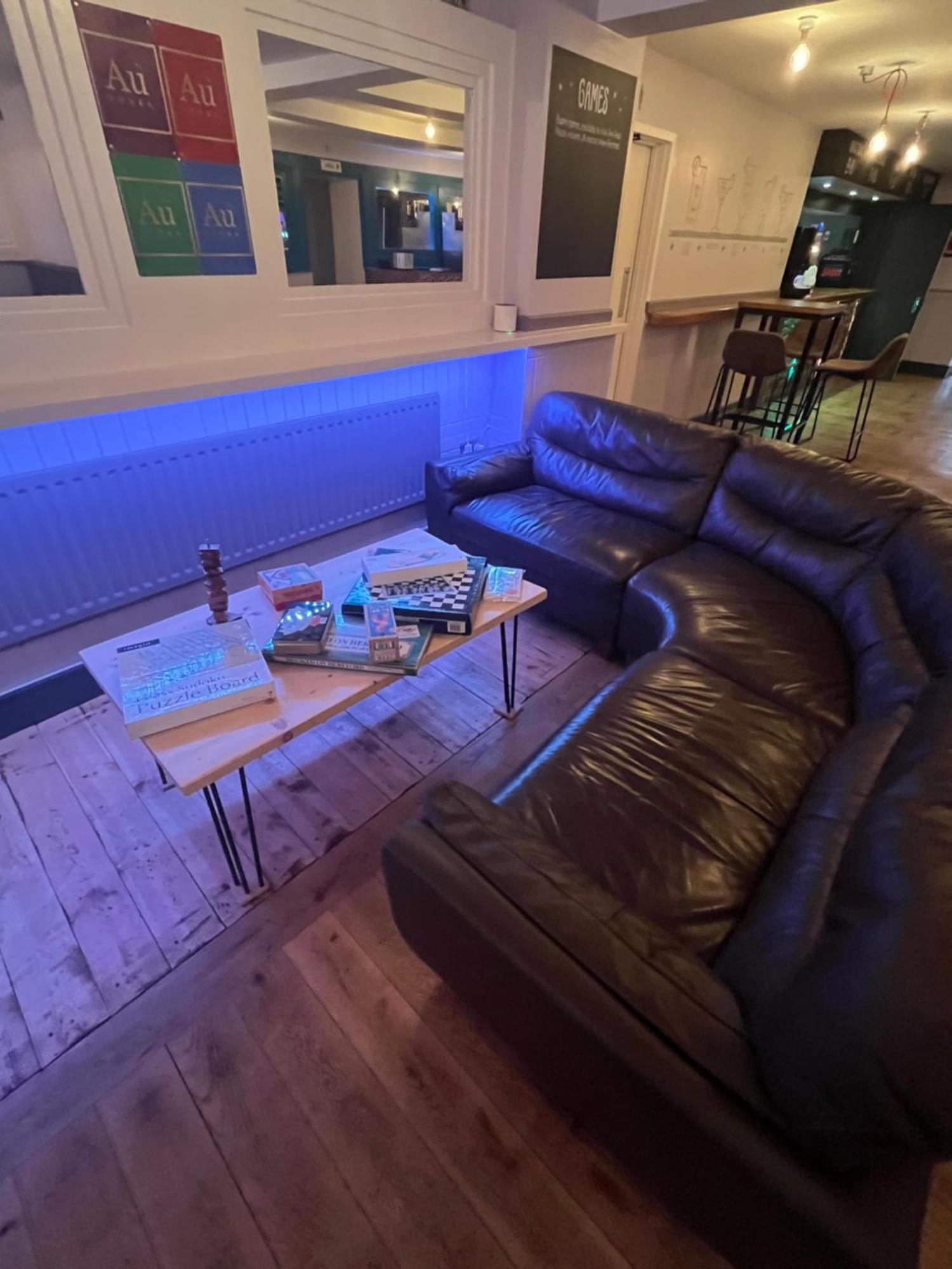 Hampton Hotel & Restaurant Ландриндод Уелс Екстериор снимка